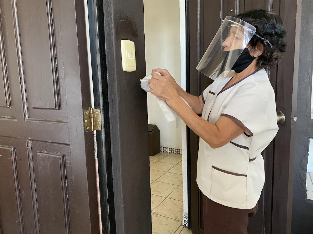 Hotel Plaza Morelia Bagian luar foto