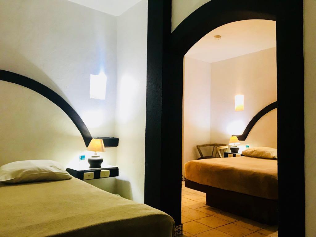 Hotel Plaza Morelia Bagian luar foto