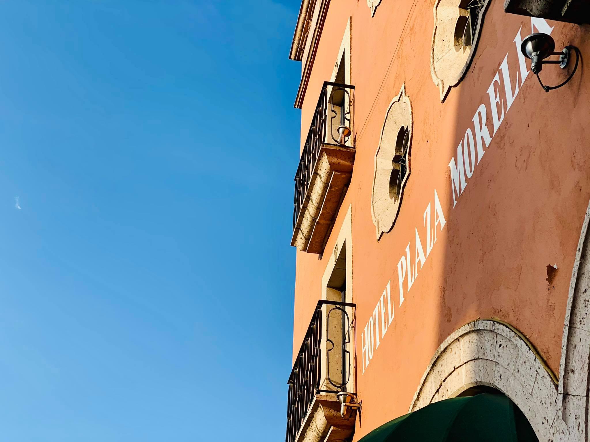 Hotel Plaza Morelia Bagian luar foto