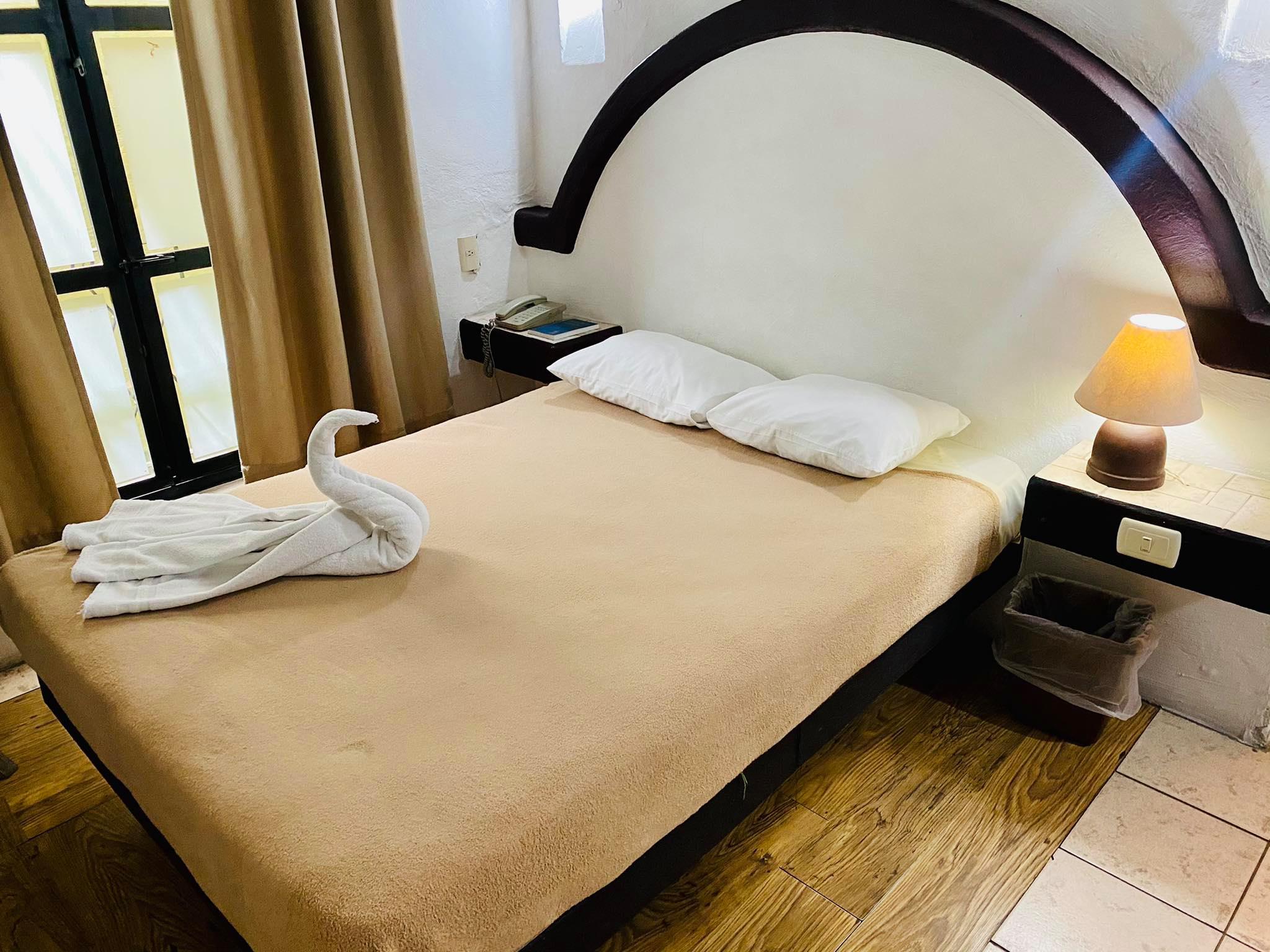 Hotel Plaza Morelia Bagian luar foto